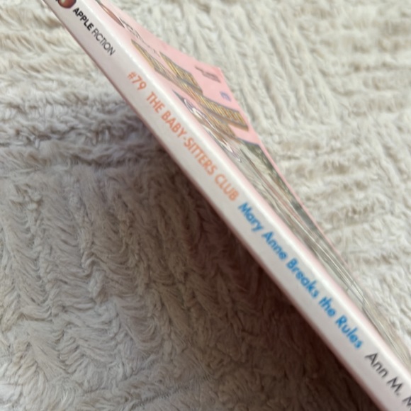 Mary Anne Breaks the Rules (The Baby-Sitters Club #79) paperback book 1994 - Picture 10 of 16